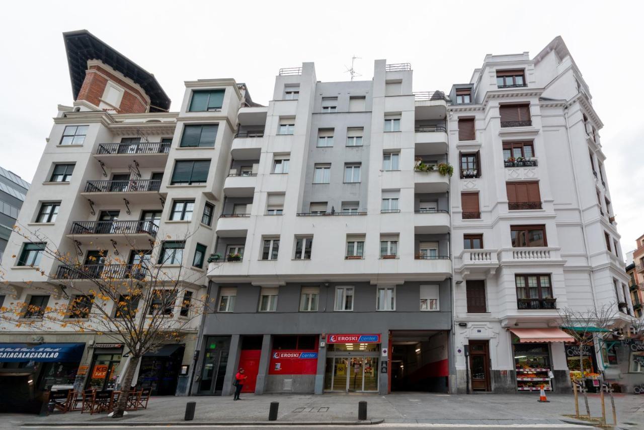 Alhondiga By Staynnapartments Bilbao Exterior photo