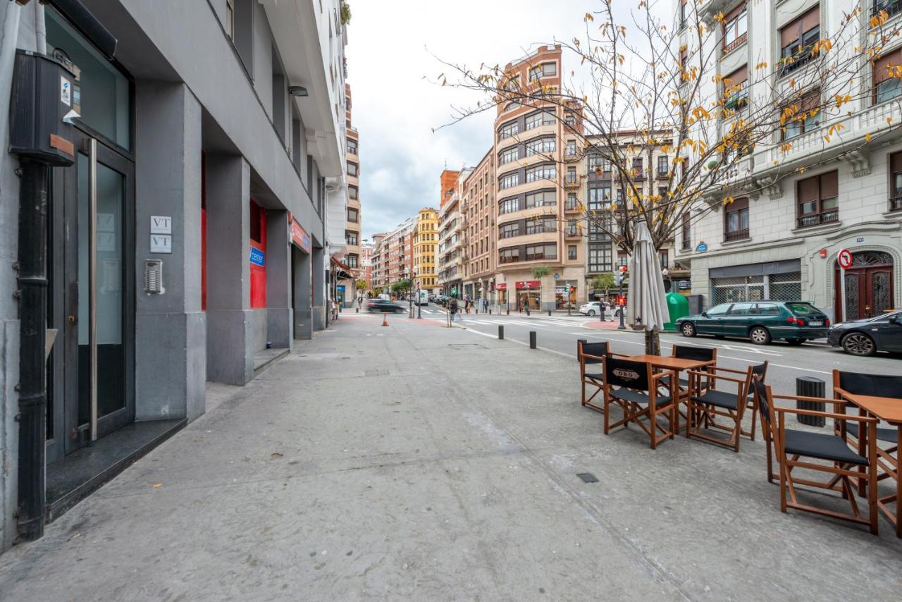 Alhondiga By Staynnapartments Bilbao Exterior photo