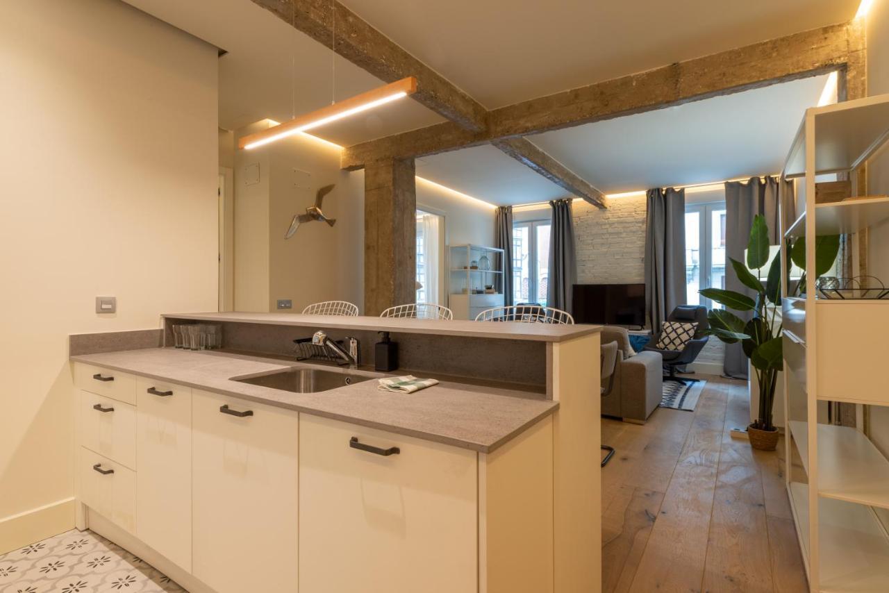 Alhondiga By Staynnapartments Bilbao Exterior photo